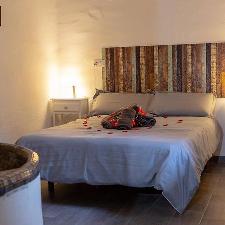 Fortress Jacuzzi Suites Xàtiva Esterno foto