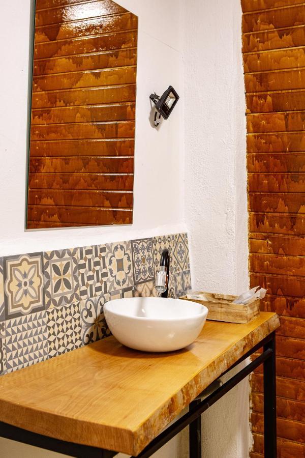 Fortress Jacuzzi Suites Xàtiva Esterno foto