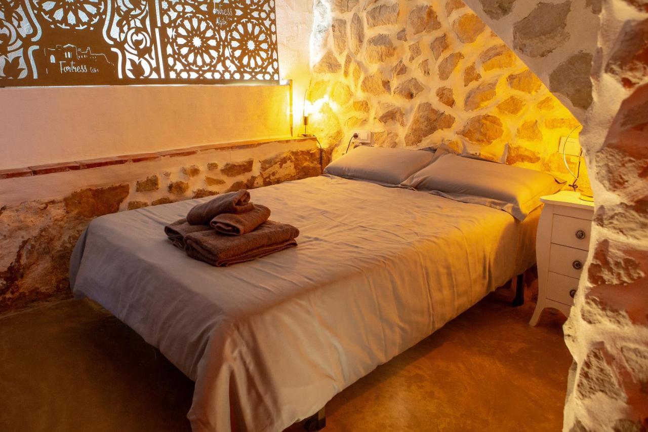 Fortress Jacuzzi Suites Xàtiva Esterno foto