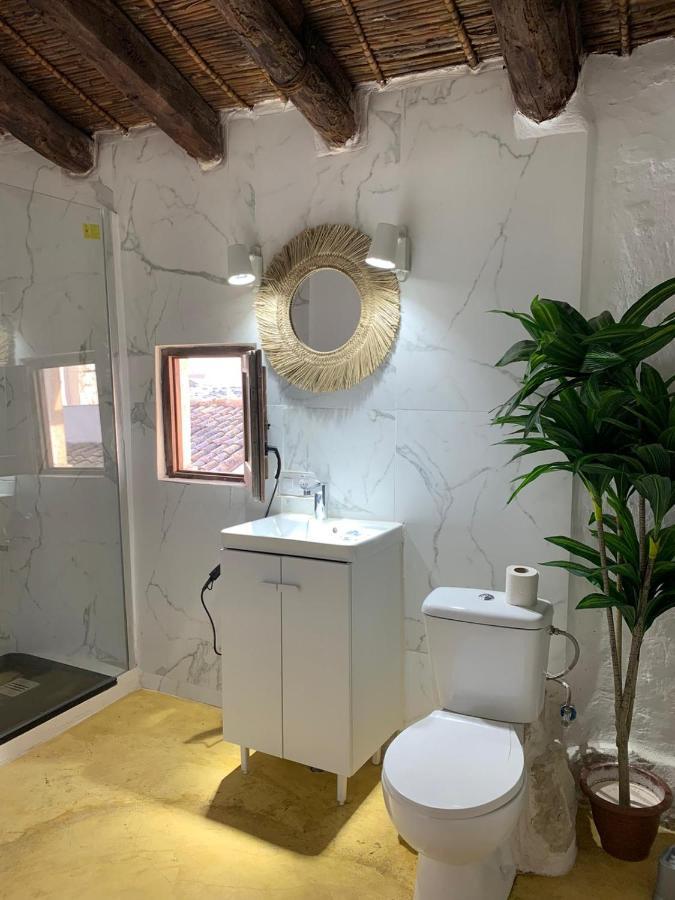 Fortress Jacuzzi Suites Xàtiva Esterno foto